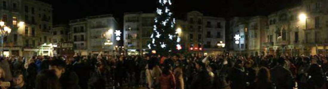 Un Cap d’Any «sobre gel» a Reus i amb campanades en directe des de la Prioral Un Cap d’Any «sobre gel» a Reus i amb campanades en directe des de la Prioral